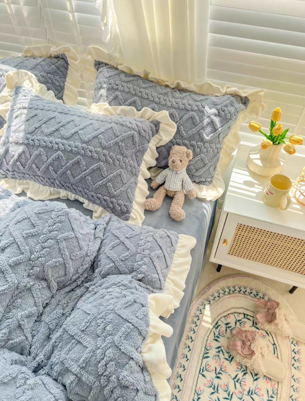 Lenjerie Deluxe groasă COCOLINO tip tricotaj cu volănașe din 4 piese Cod: CON1