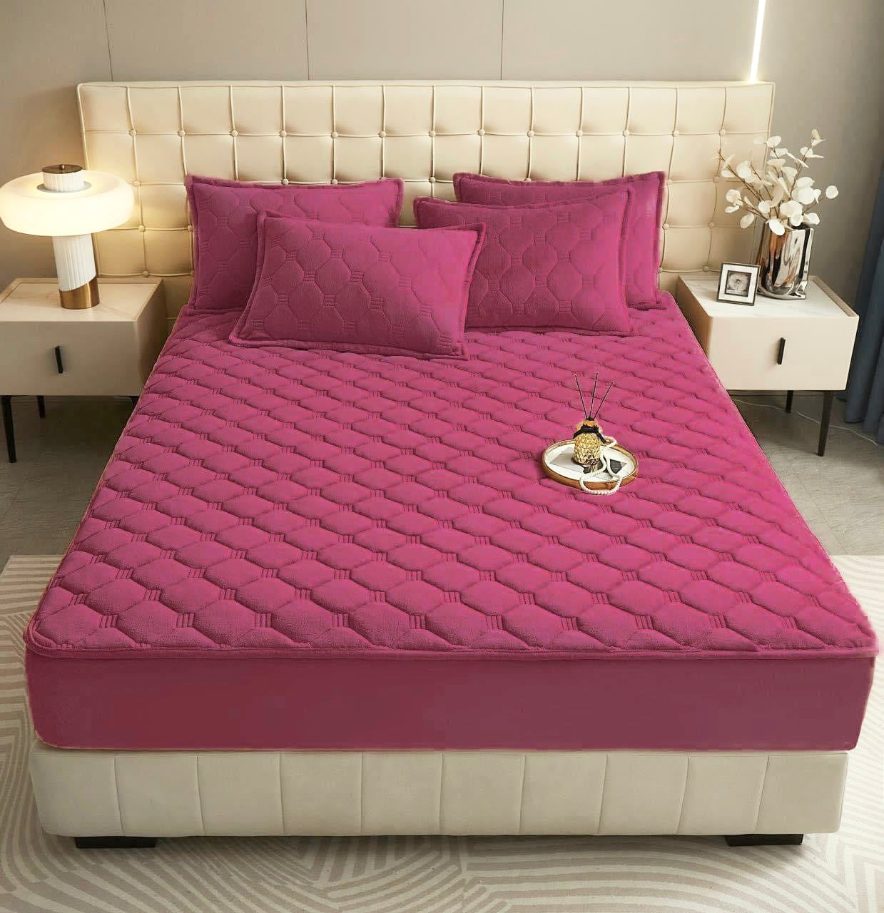 Husă / Topper saltea cu elastic, roz fuchsia, 160x200 cm Cod: TPC57