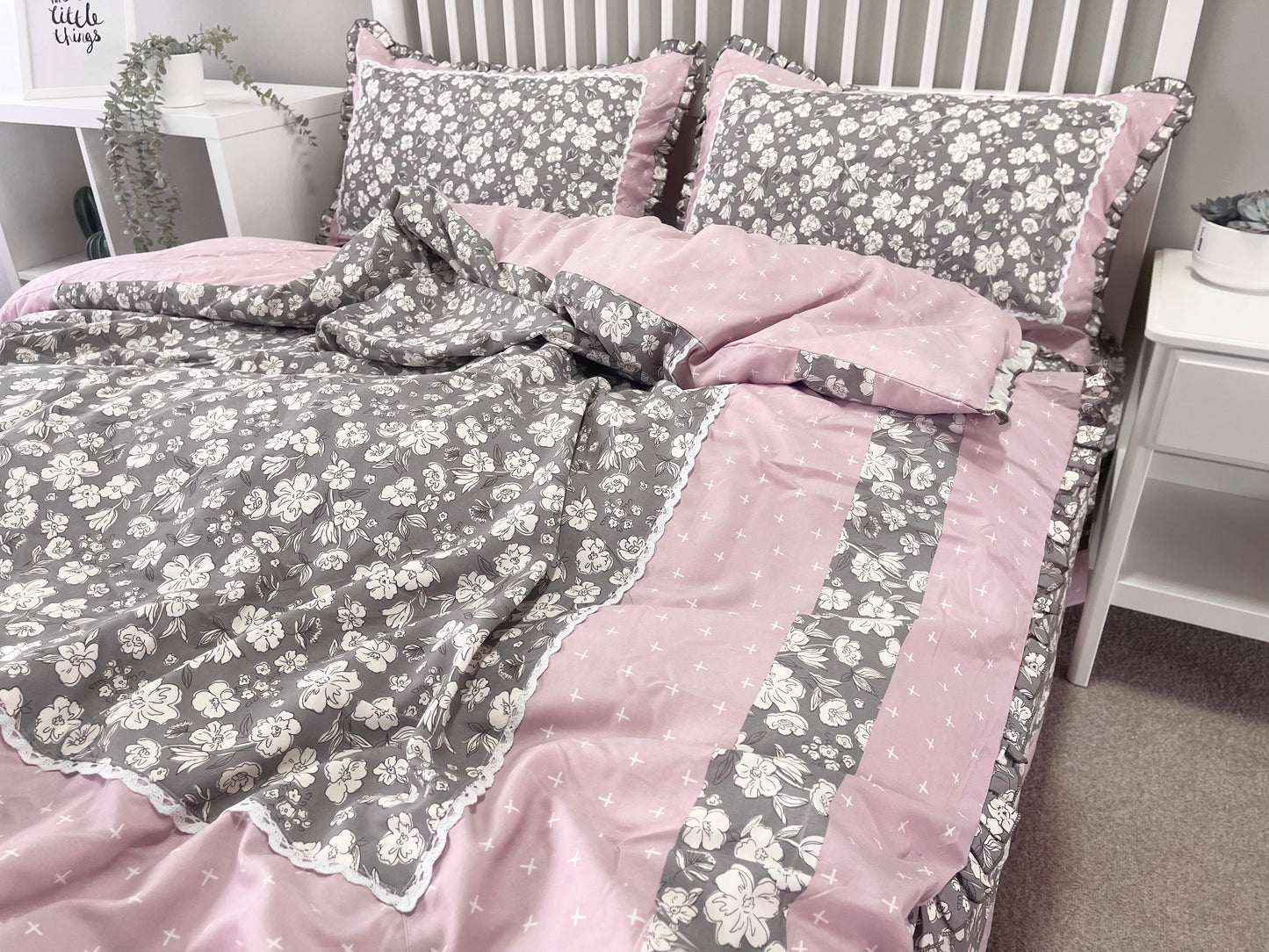 Lenjerie DELUXE din Bumbac Soft Touch cu volănașe Cod: FB31