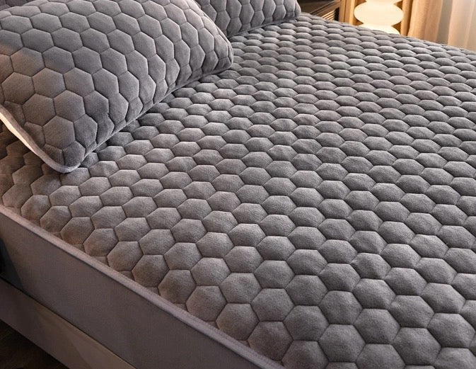 Husă / Topper saltea cu elastic 160x200 cm Cod: TPP88