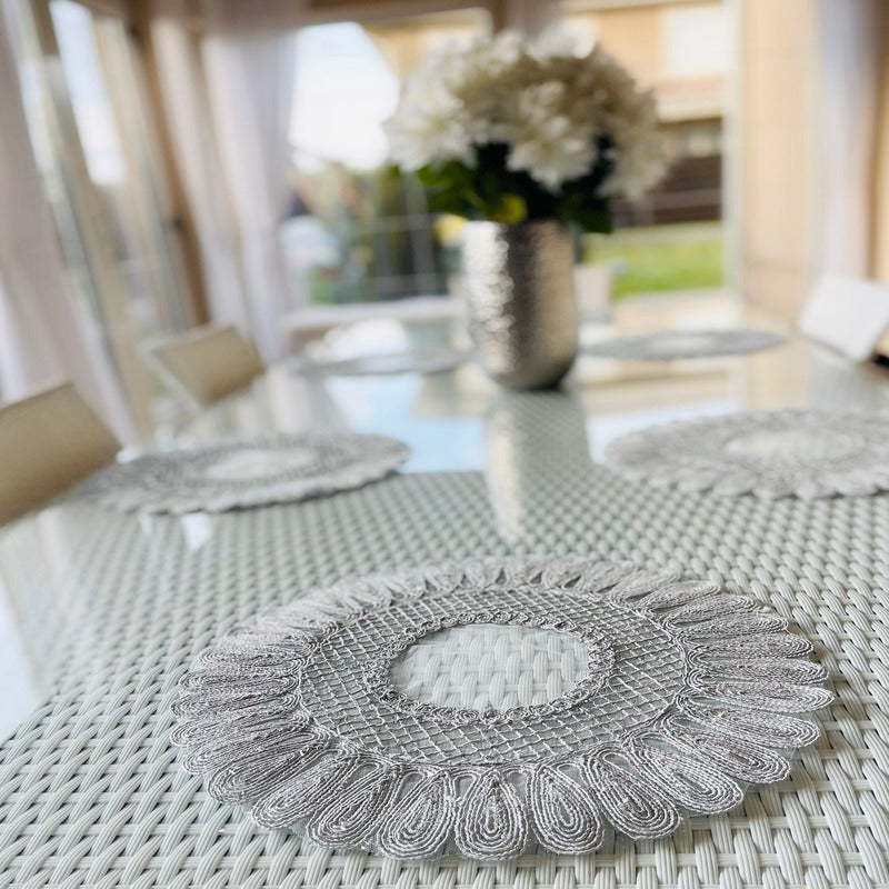 Set 6 x suport de farfurie rotund elegant cu broderie Cod: SFB2