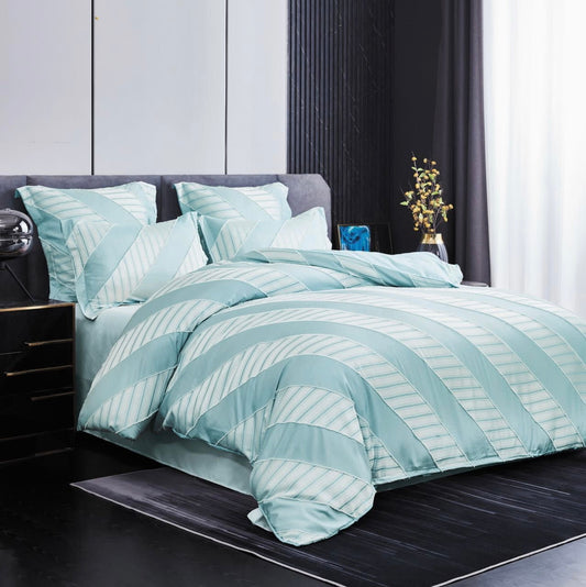 Lenjerie de pat eleganta 4 anotimpuri din broderie cu smocuri Cod: 4F33