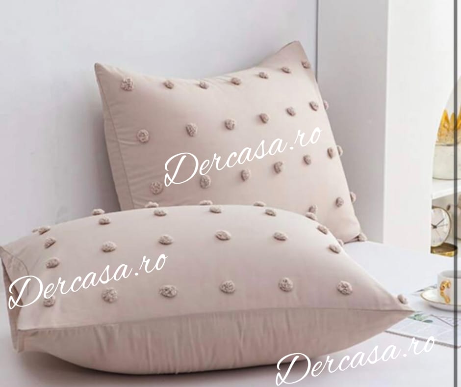 Lenjerie de pat eleganta 4 anotimpuri din broderie cu smocuri Cod: 4F10