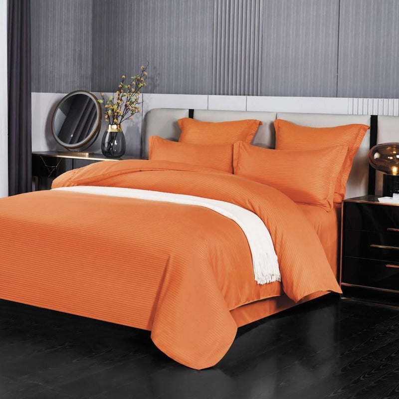 Lenjerie de Lux din Damasc 6 piese cu dungă subțire Cod: DAF12