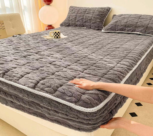 Husă / Topper saltea cu elastic 160x200 cm Cod: CTPP404